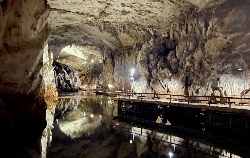 Akiyoshido Cave